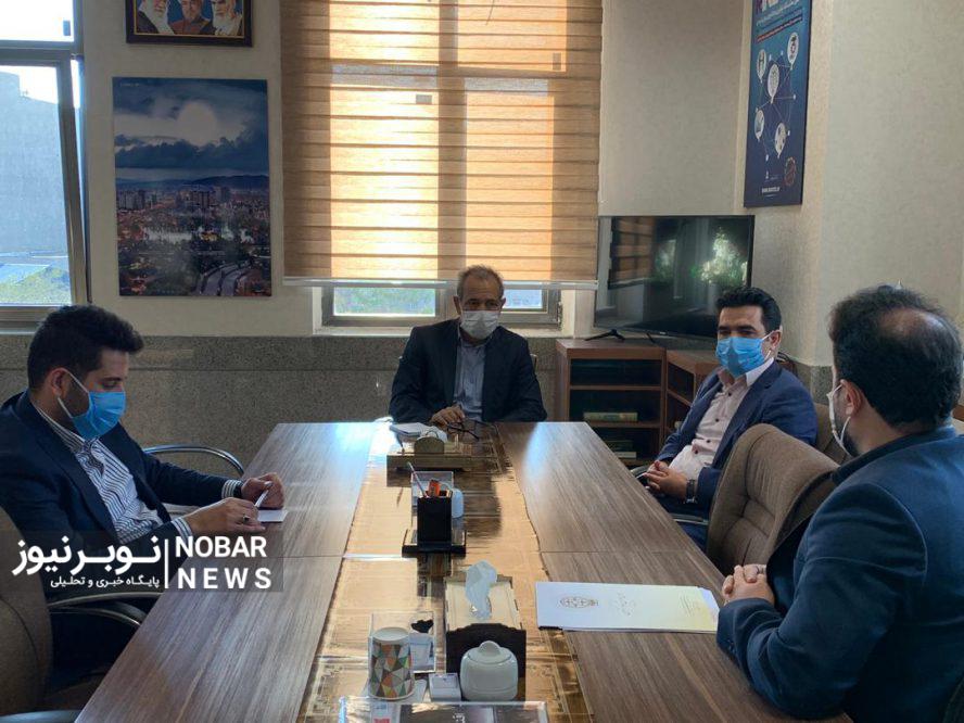 شرکتهای بزرگ استان وارد بازار بورس شوند