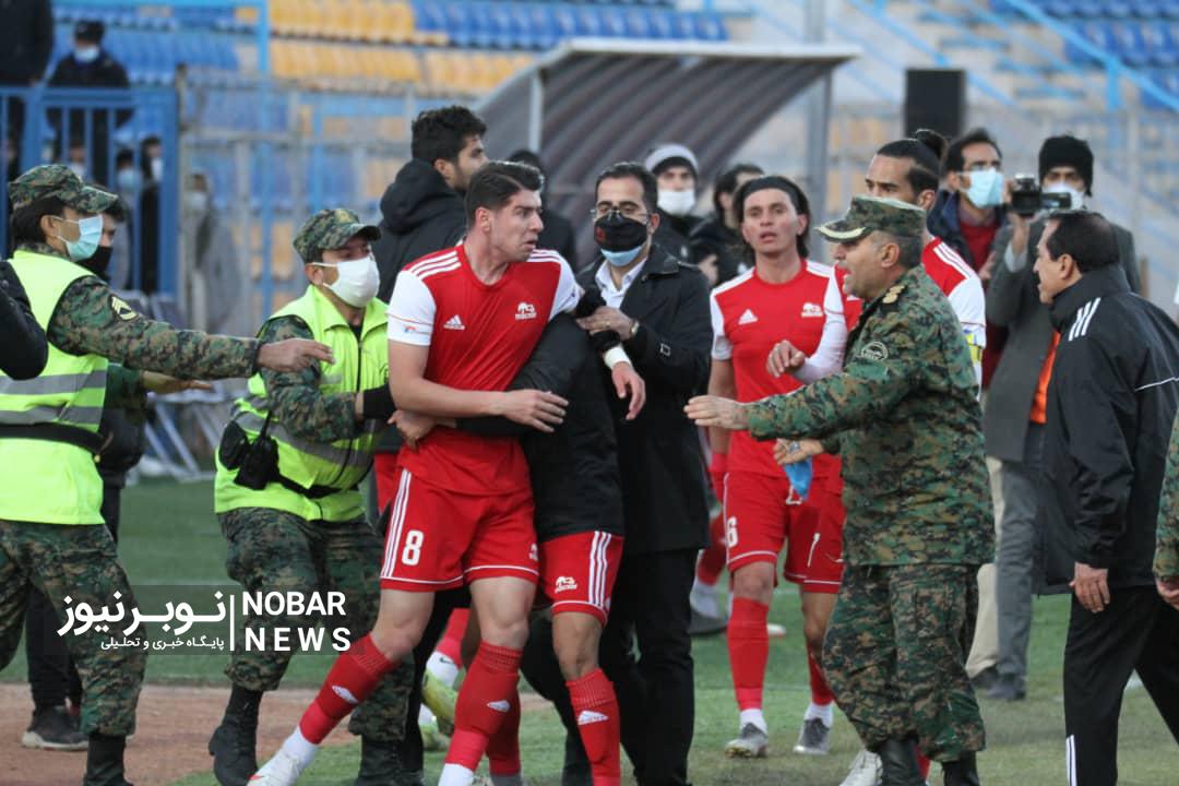 وقتی بازی تراکتور – گل گهر رینگ بوکس شد (عکس)