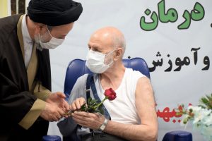 آغاز واکسیناسیون عمومی مردم تبریز در مقابله با بیماری کرونا