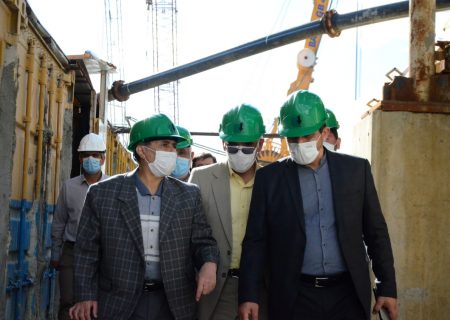 تداوم ساخت و ساز در پنج ایستگاه به موازات حفاری تونل‌های خط دو مترو تبریز