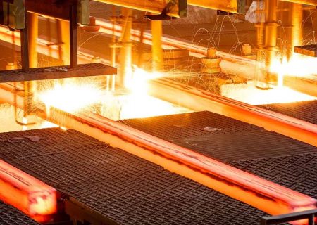صادرات ۱۰۰ میلیون دلاری صنعت فولاد آذربایجان‌شرقی