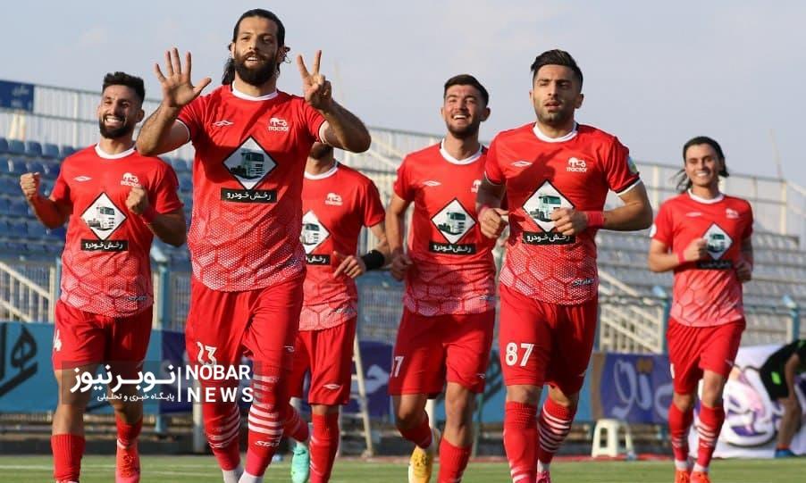 طلسم سنگین پنجره بسته شکست