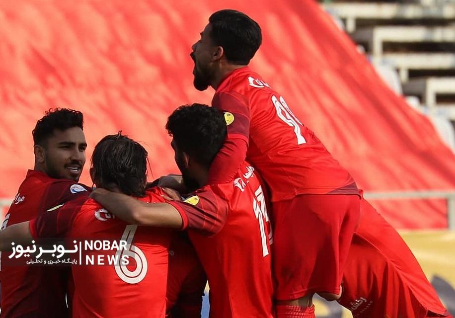 دلبری مهاجمان مقابل دیدگان ساغلام