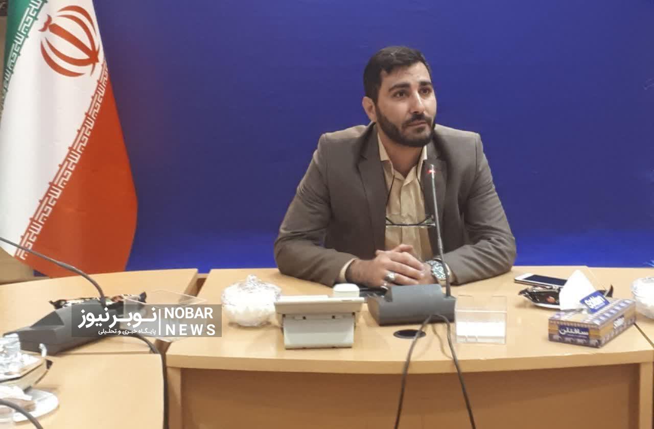 نقش مهم نخبگان در توسعه کشور/نخبگان، مطیع امر رهبرند
