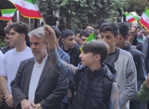 دانشجویان و دانش‌آموزان تضمین‌کنندگان آینده انقلاب اسلامی هستند