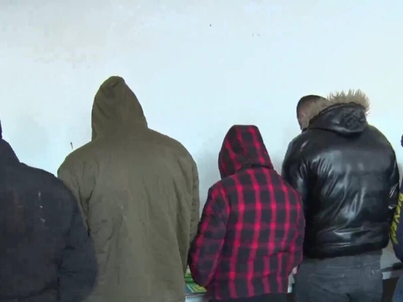 کشف کارگاه تولید مواد محترقه در بستان آباد