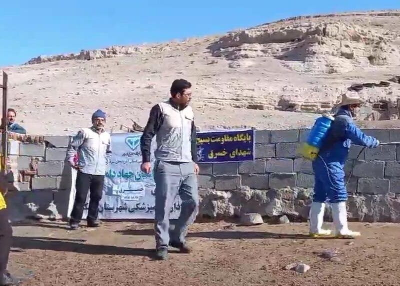 سمپاشی رایگان اماکن دامی روستایی در اسکو