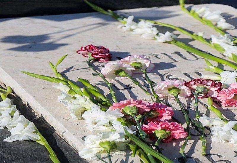 گلباران مزار شهدای ارامنه در تبریز