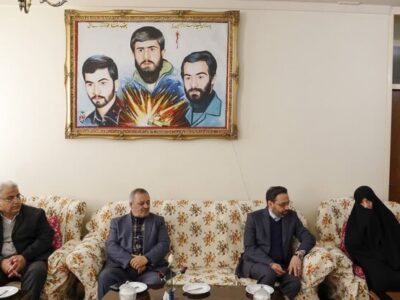 دیدار استاندار آذربایجان شرقی با خانواده شهدا