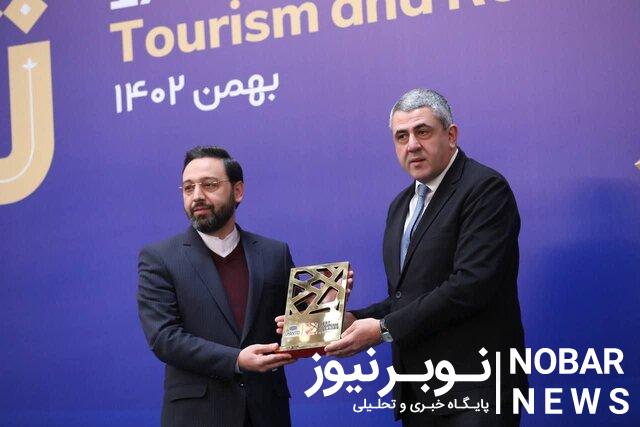 اهدای لوح ثبت جهانی روستای کندوان به استاندار آذربایجانشرقی