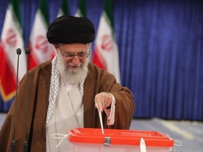 رهبر انقلاب خطاب به مردم ایران: در کار خیر حاجت هیچ استخاره نیست/توصیه می‌کنم مردم در اولین ساعات ممکن رای خود را به صندوق‌ها بیندازند