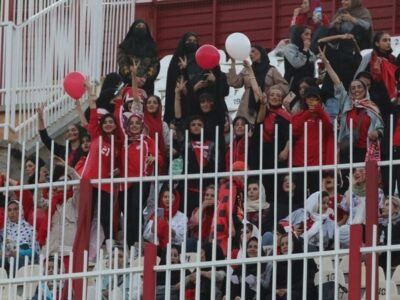 حضور بانوان تراکتوری در ورزشگاه قطعی شد